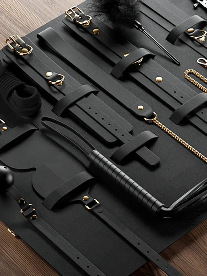 Clarissa Luxury BDSM Kit 11-pcs Black Bondage paket