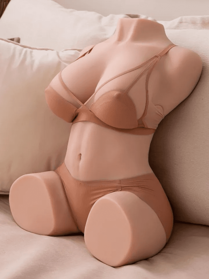 Mistress: Dania Masturbator with Thrusting Hips